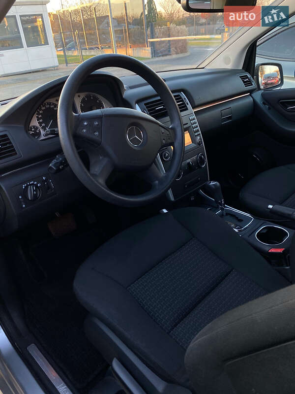 Хетчбек Mercedes-Benz B-Class 2009 в Луцьку фото 26 Хетчбек Mercedes-Benz B-Class 2009 в Луцьку