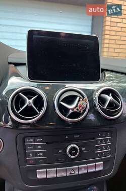 Хэтчбек Mercedes-Benz B-Class 2015 в Киеве