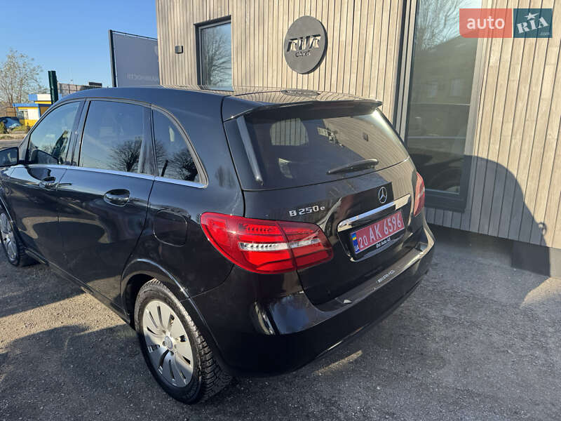 Хэтчбек Mercedes-Benz B-Class 2016 в Тернополе фото 7 Хэтчбек Mercedes-Benz B-Class 2016 в Тернополе
