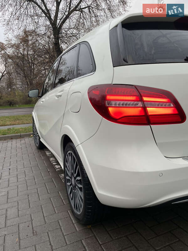 Хетчбек Mercedes-Benz B-Class 2015 в Львові