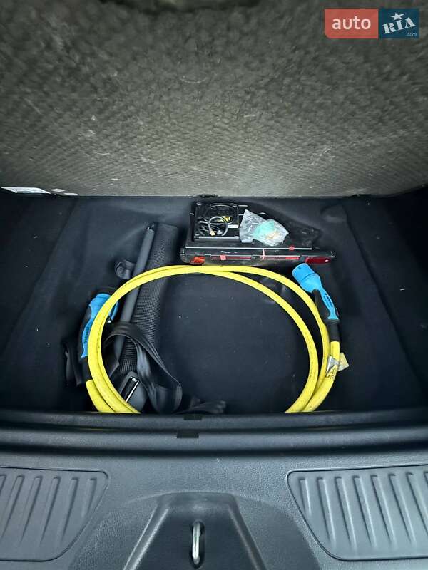 Хэтчбек Mercedes-Benz B-Class 2015 в Золочеве фото 14 Хэтчбек Mercedes-Benz B-Class 2015 в Золочеве