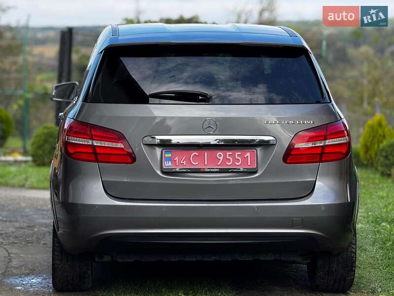 Хетчбек Mercedes-Benz B-Class 2016 в Дрогобичі