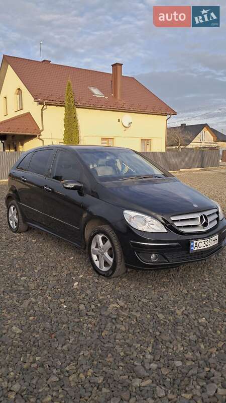 Хэтчбек Mercedes-Benz B-Class 2005 в Нововолынске фото 4 Хэтчбек Mercedes-Benz B-Class 2005 в Нововолынске