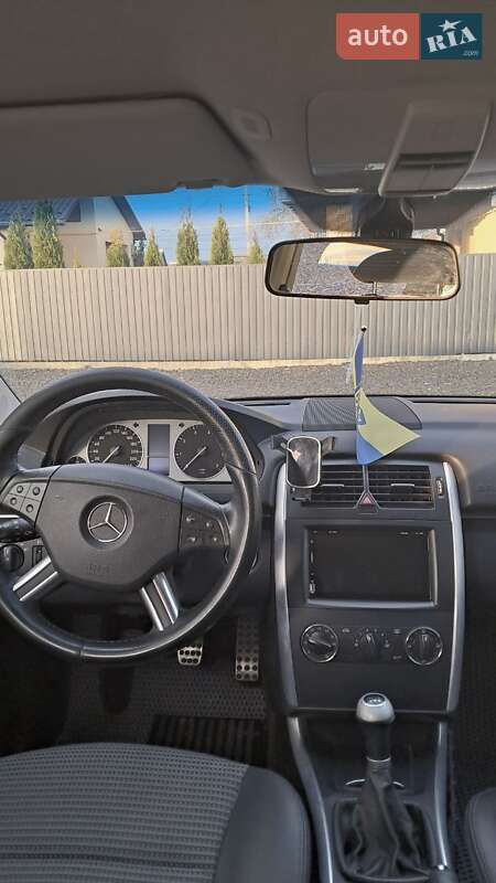 Хэтчбек Mercedes-Benz B-Class 2005 в Нововолынске фото 35 Хэтчбек Mercedes-Benz B-Class 2005 в Нововолынске