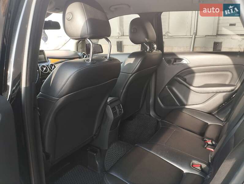Хетчбек Mercedes-Benz B-Class 2014 в Києві фото 22 Хетчбек Mercedes-Benz B-Class 2014 в Києві