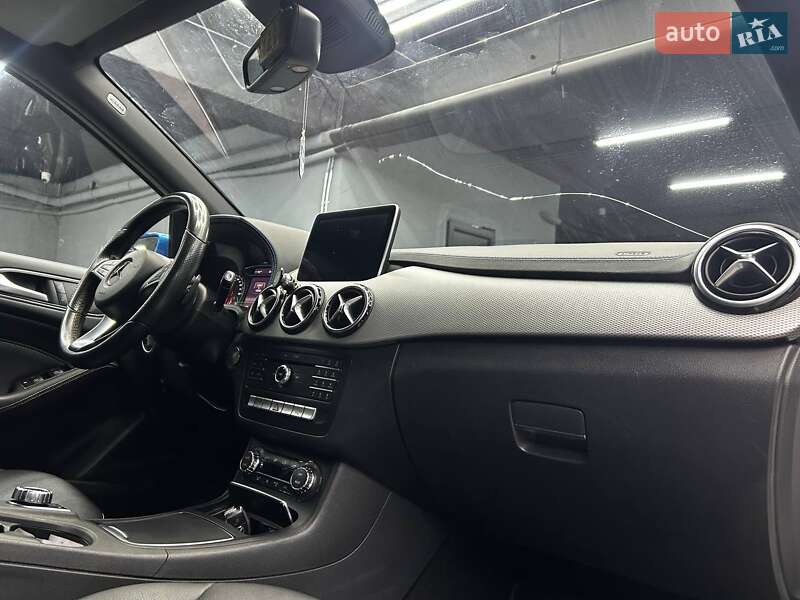 Хэтчбек Mercedes-Benz B-Class 2015 в Черновцах фото 14 Хэтчбек Mercedes-Benz B-Class 2015 в Черновцах