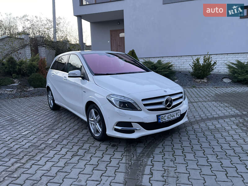 Хэтчбек Mercedes-Benz B-Class 2017 в Дрогобыче фото 3 Хэтчбек Mercedes-Benz B-Class 2017 в Дрогобыче