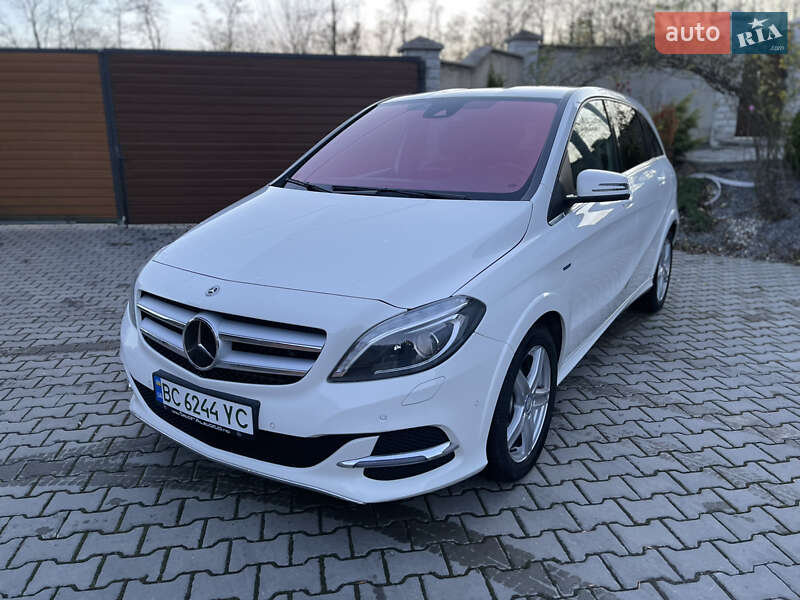 Хэтчбек Mercedes-Benz B-Class 2017 в Дрогобыче фото 4 Хэтчбек Mercedes-Benz B-Class 2017 в Дрогобыче