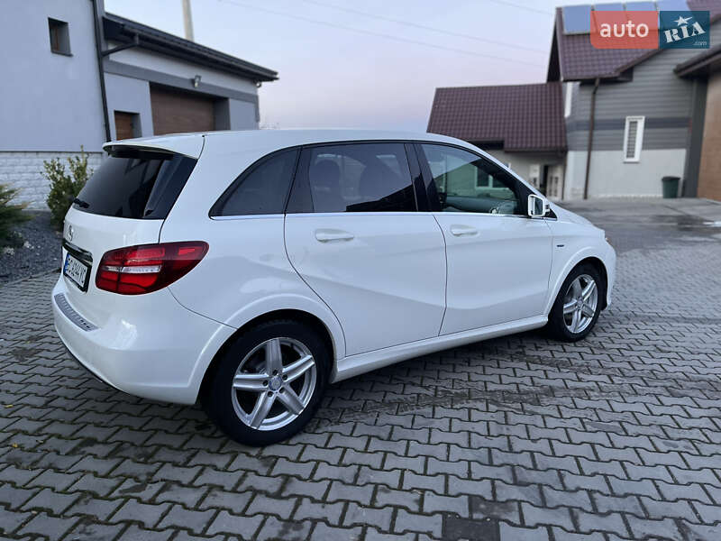 Хэтчбек Mercedes-Benz B-Class 2017 в Дрогобыче фото 13 Хэтчбек Mercedes-Benz B-Class 2017 в Дрогобыче