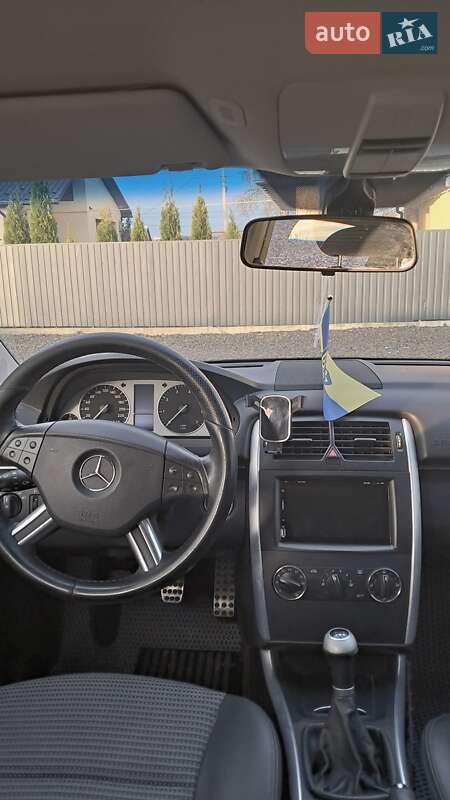 Хэтчбек Mercedes-Benz B-Class 2005 в Нововолынске