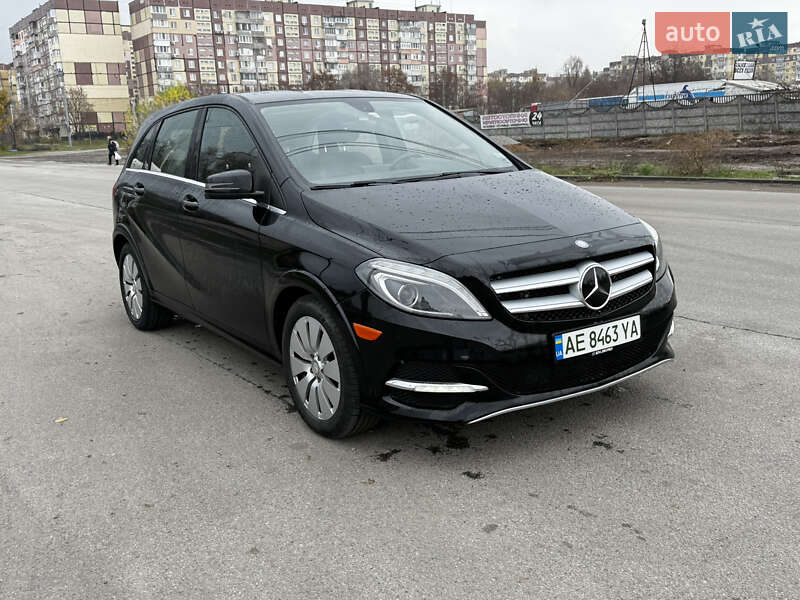 Хетчбек Mercedes-Benz B-Class 2014 в Дніпрі фото 4 Хетчбек Mercedes-Benz B-Class 2014 в Дніпрі