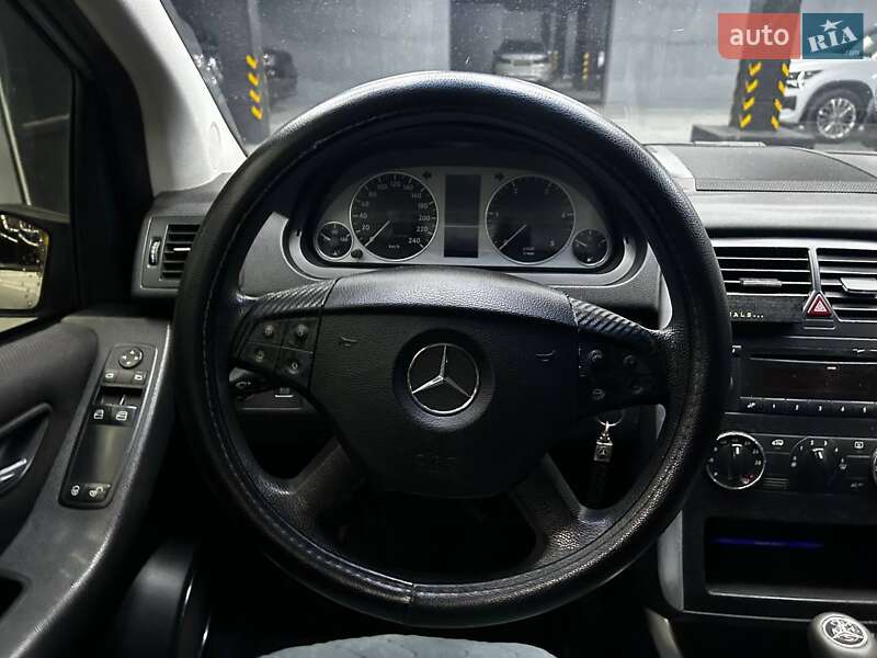 Хэтчбек Mercedes-Benz B-Class 2005 в Черновцах