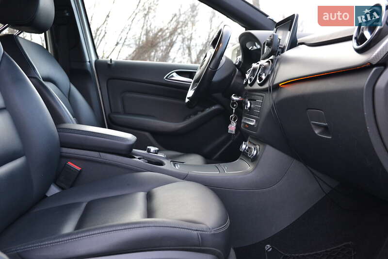 Хэтчбек Mercedes-Benz B-Class 2015 в Луцке