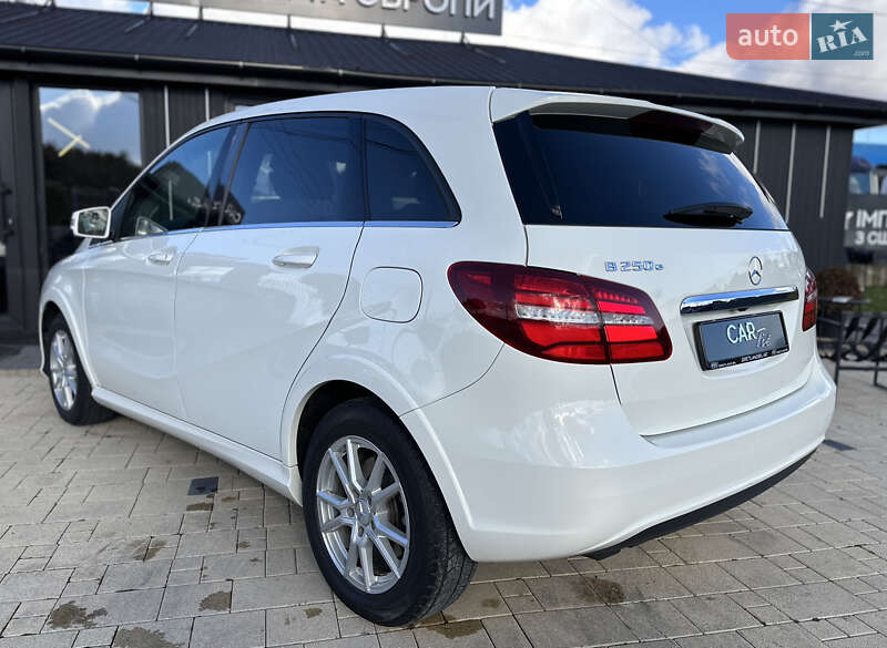 Хетчбек Mercedes-Benz B-Class 2016 в Львові