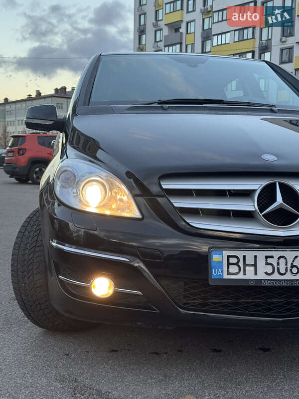 Хетчбек Mercedes-Benz B-Class 2011 в Києві фото 5 Хетчбек Mercedes-Benz B-Class 2011 в Києві