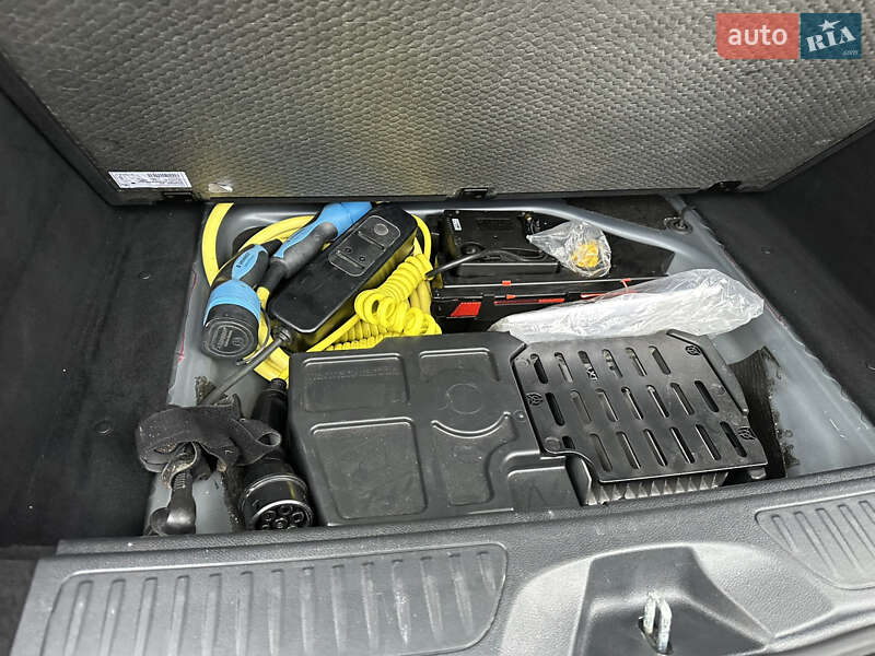 Хэтчбек Mercedes-Benz B-Class 2016 в Дрогобыче