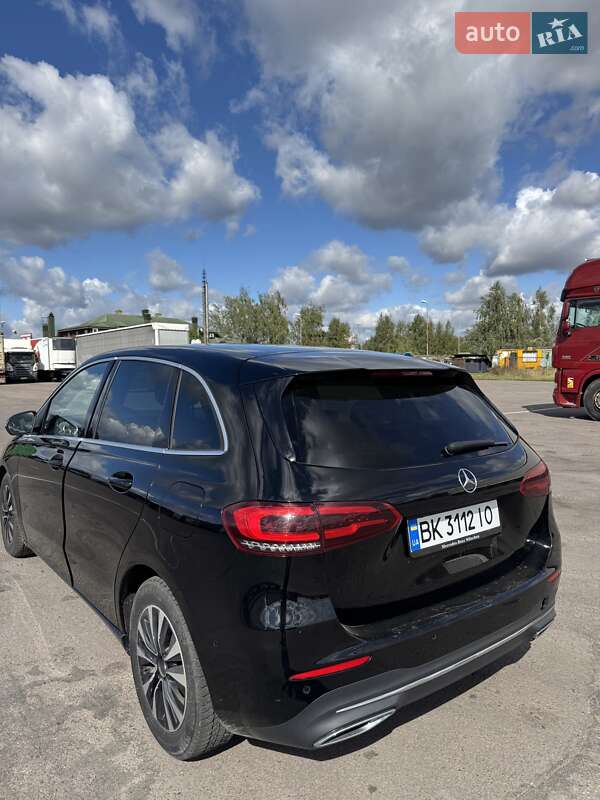 Хэтчбек Mercedes-Benz B-Class 2021 в Сарнах