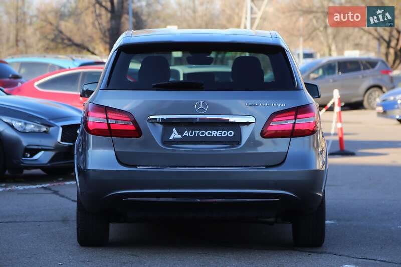 Хэтчбек Mercedes-Benz B-Class 2015 в Киеве