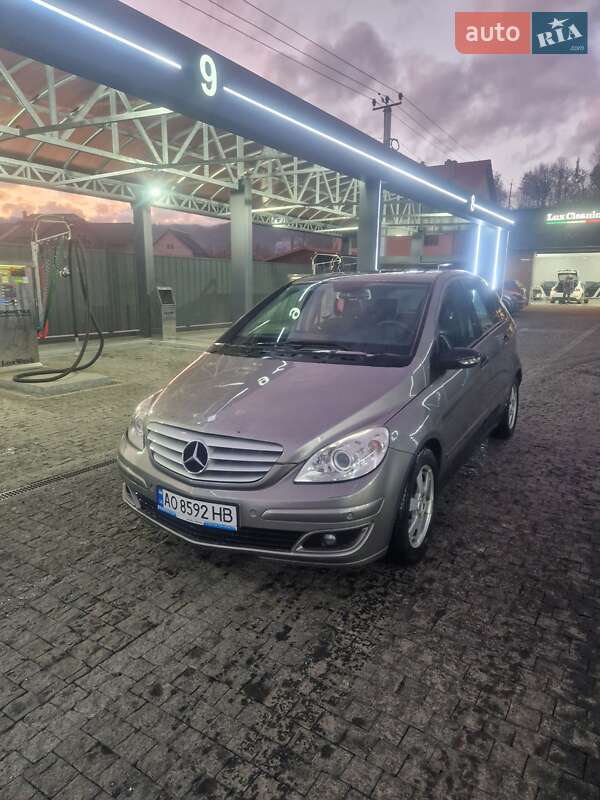 Хетчбек Mercedes-Benz B-Class 2007 в Тячеві фото Хетчбек Mercedes-Benz B-Class 2007 в Тячеві