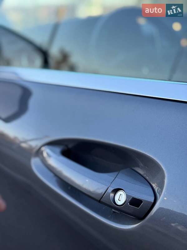 Хетчбек Mercedes-Benz B-Class 2016 в Ковелі