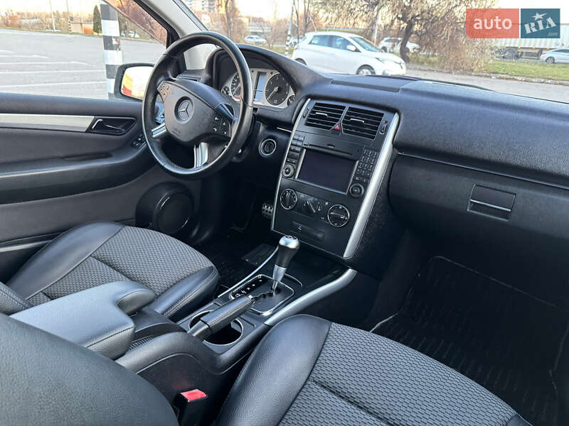 Хэтчбек Mercedes-Benz B-Class 2010 в Киеве