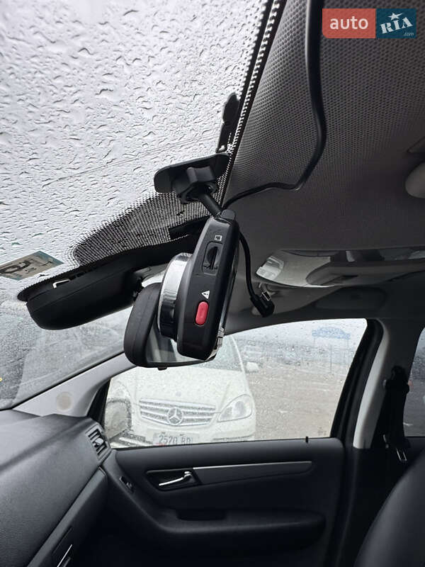 Хэтчбек Mercedes-Benz B-Class 2010 в Киеве фото 23 Хэтчбек Mercedes-Benz B-Class 2010 в Киеве