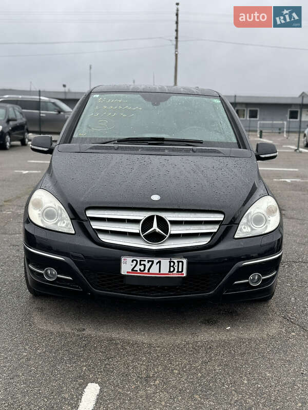 Хетчбек Mercedes-Benz B-Class 2011 в Києві фото 4 Хетчбек Mercedes-Benz B-Class 2011 в Києві