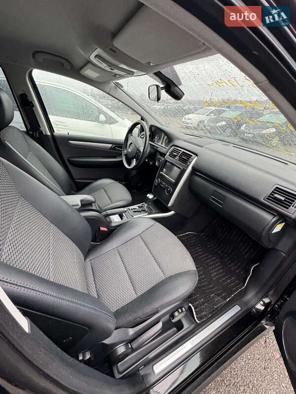 Хетчбек Mercedes-Benz B-Class 2011 в Києві фото 17 Хетчбек Mercedes-Benz B-Class 2011 в Києві