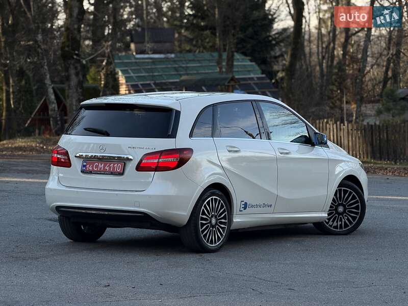 Хэтчбек Mercedes-Benz B-Class 2016 в Трускавце