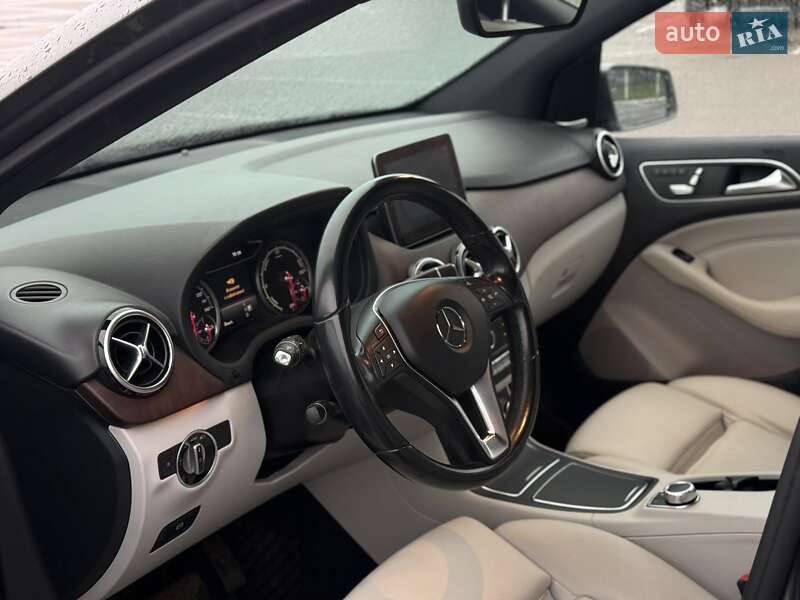 Хэтчбек Mercedes-Benz B-Class 2016 в Житомире фото 15 Хэтчбек Mercedes-Benz B-Class 2016 в Житомире