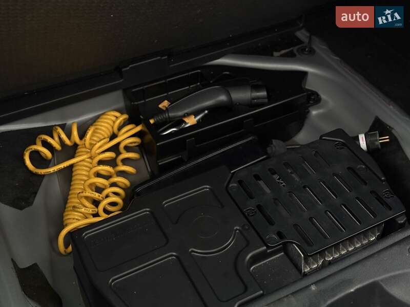 Хэтчбек Mercedes-Benz B-Class 2016 в Житомире фото 9 Хэтчбек Mercedes-Benz B-Class 2016 в Житомире