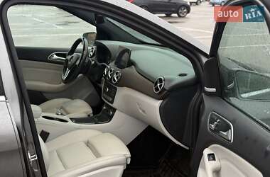 Хетчбек Mercedes-Benz B-Class 2016 в Житомирі