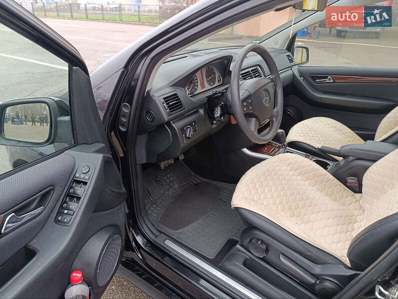 Хэтчбек Mercedes-Benz B-Class 2009 в Первомайске фото 42 Хэтчбек Mercedes-Benz B-Class 2009 в Первомайске