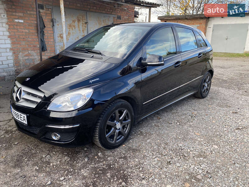 Хэтчбек Mercedes-Benz B-Class 2009 в Первомайске фото 40 Хэтчбек Mercedes-Benz B-Class 2009 в Первомайске