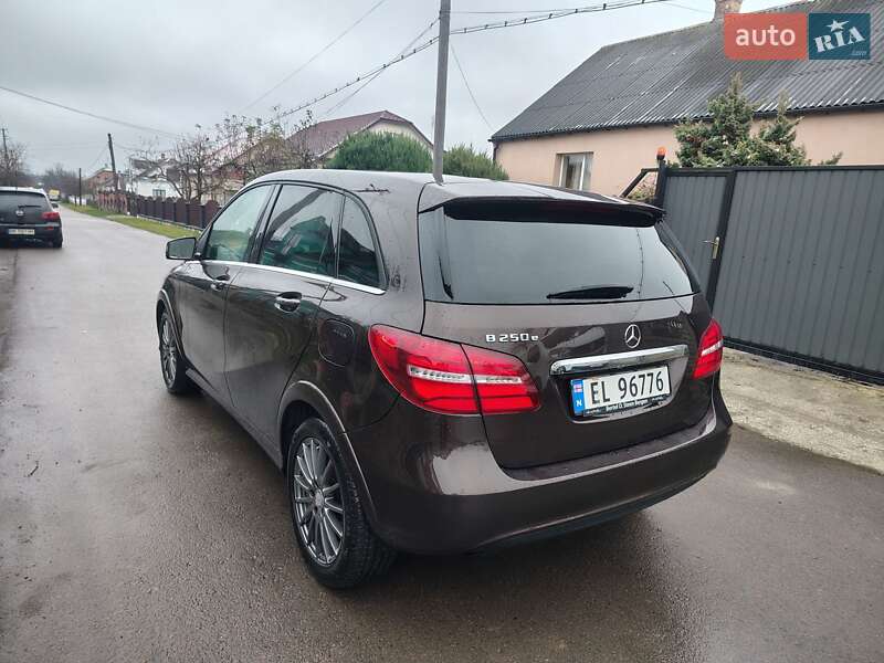 Хэтчбек Mercedes-Benz B-Class 2017 в Дубно