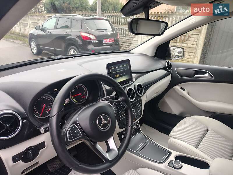 Хэтчбек Mercedes-Benz B-Class 2017 в Дубно