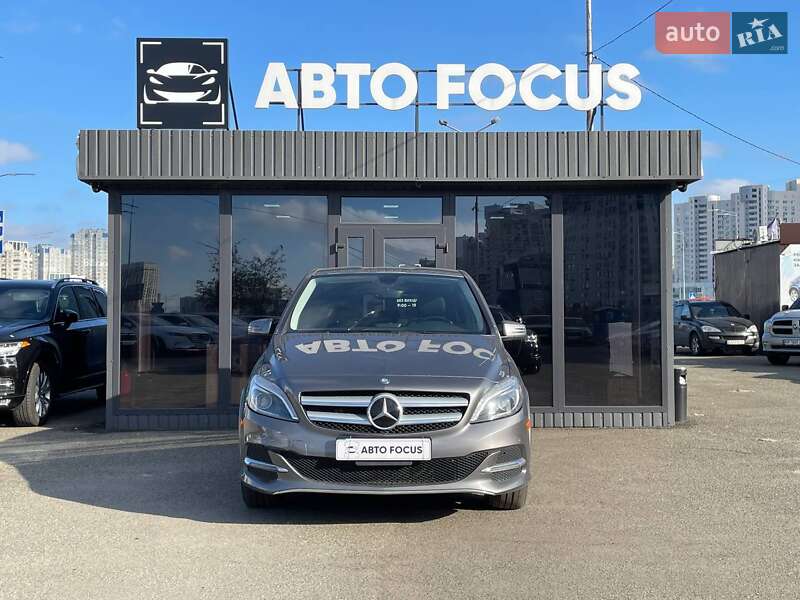 Хэтчбек Mercedes-Benz B-Class 2014 в Киеве