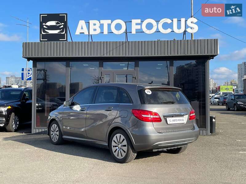 Хэтчбек Mercedes-Benz B-Class 2014 в Киеве