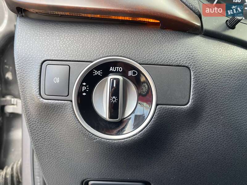 Хэтчбек Mercedes-Benz B-Class 2014 в Киеве