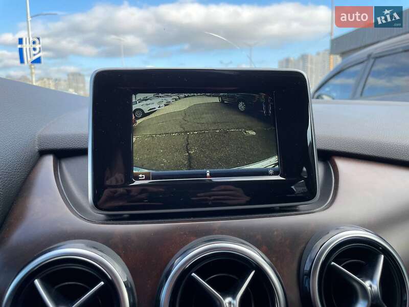 Хэтчбек Mercedes-Benz B-Class 2014 в Киеве