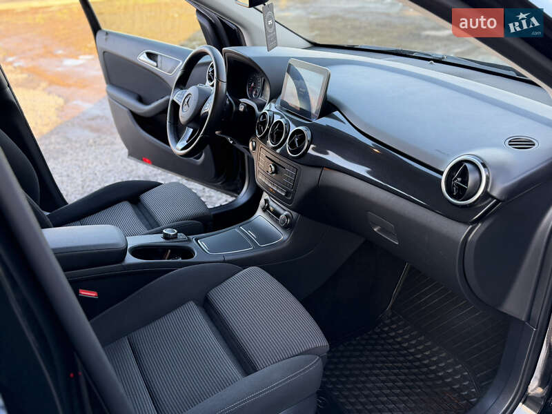 Хэтчбек Mercedes-Benz B-Class 2017 в Ровно фото 21 Хэтчбек Mercedes-Benz B-Class 2017 в Ровно