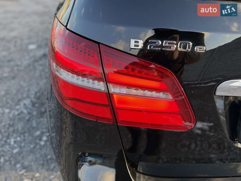 Хэтчбек Mercedes-Benz B-Class 2017 в Ровно фото 28 Хэтчбек Mercedes-Benz B-Class 2017 в Ровно