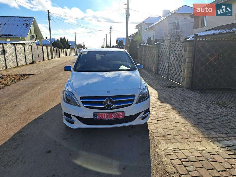 Хетчбек Mercedes-Benz B-Class 2016 в Рівному