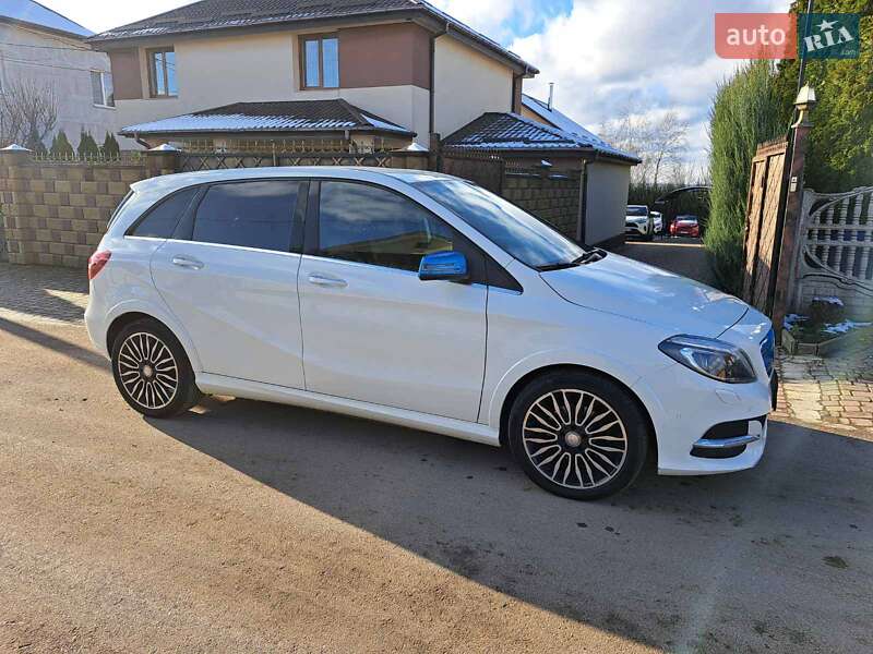 Хетчбек Mercedes-Benz B-Class 2016 в Рівному