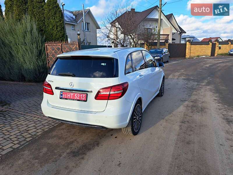 Хетчбек Mercedes-Benz B-Class 2016 в Рівному