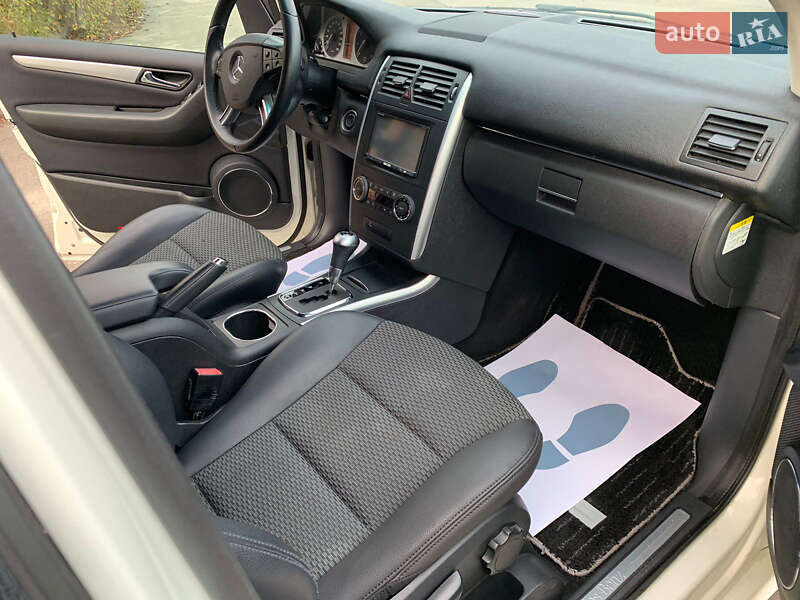 Хэтчбек Mercedes-Benz B-Class 2011 в Киеве