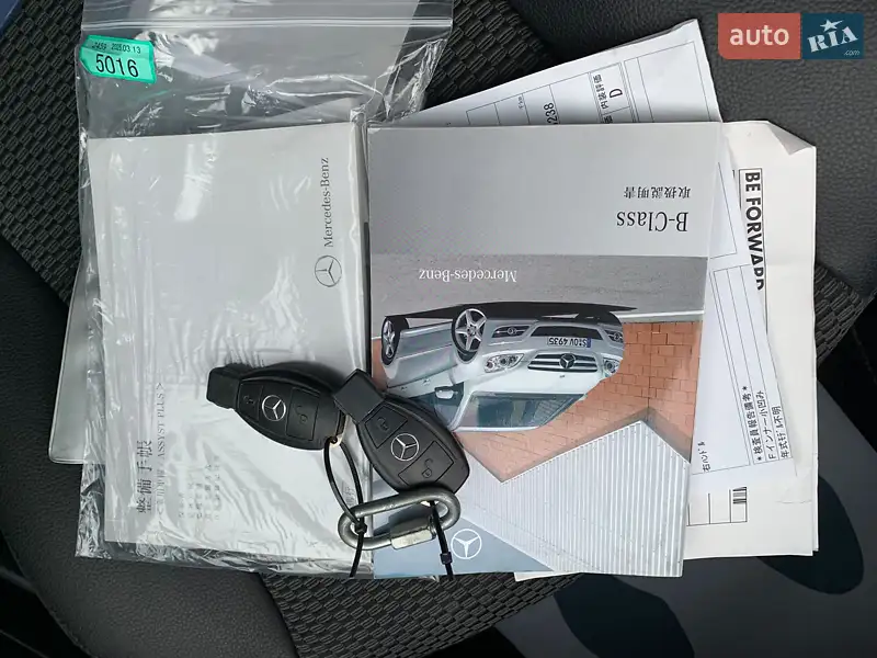 Хэтчбек Mercedes-Benz B-Class 2011 в Киеве документ