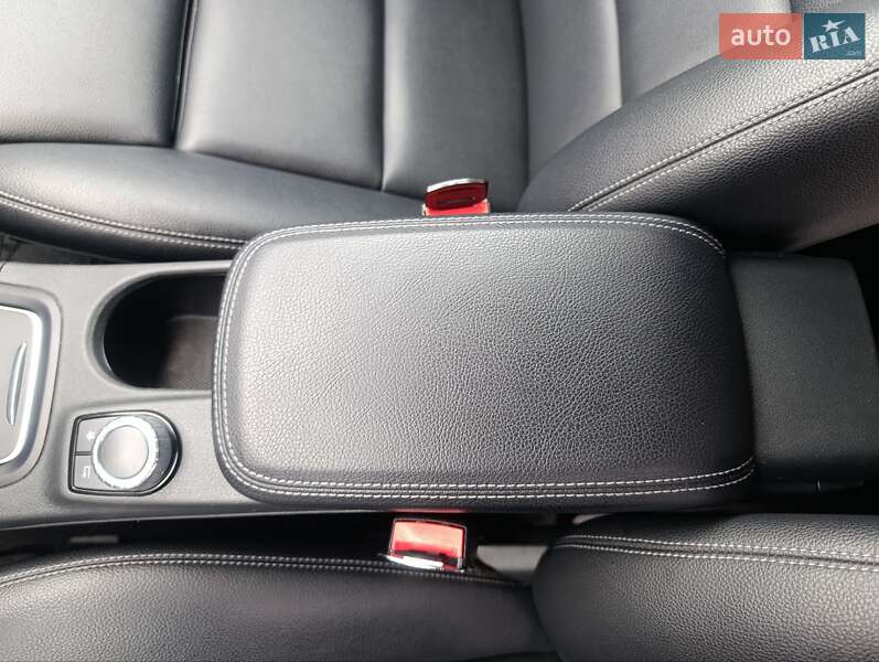 Хетчбек Mercedes-Benz B-Class 2016 в Чернівцях