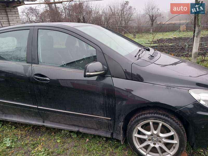 Хэтчбек Mercedes-Benz B-Class 2011 в Обухове фото 20 Хэтчбек Mercedes-Benz B-Class 2011 в Обухове