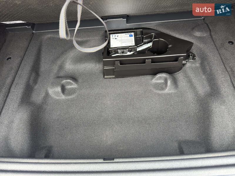 Хетчбек Mercedes-Benz B-Class 2018 в Львові фото 30 Хетчбек Mercedes-Benz B-Class 2018 в Львові